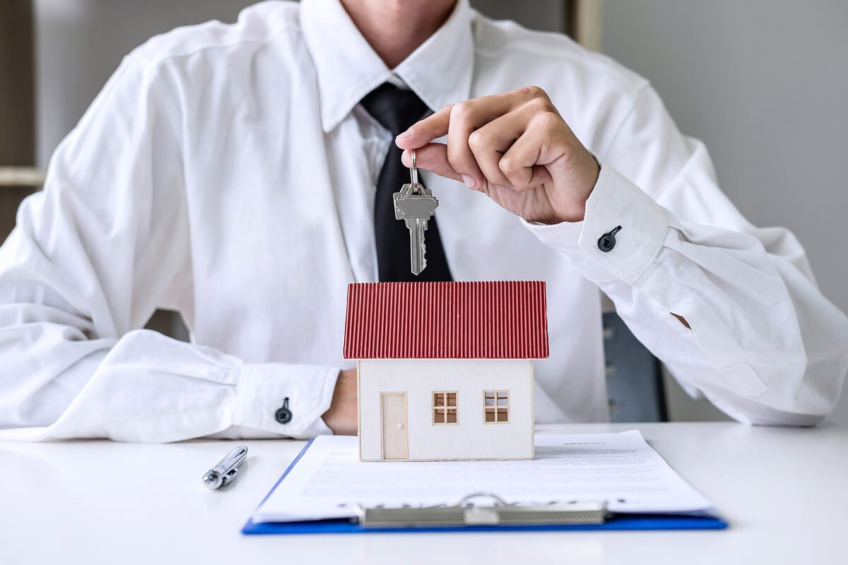 5 Things to Check Before Signing a Property Management Agreement
